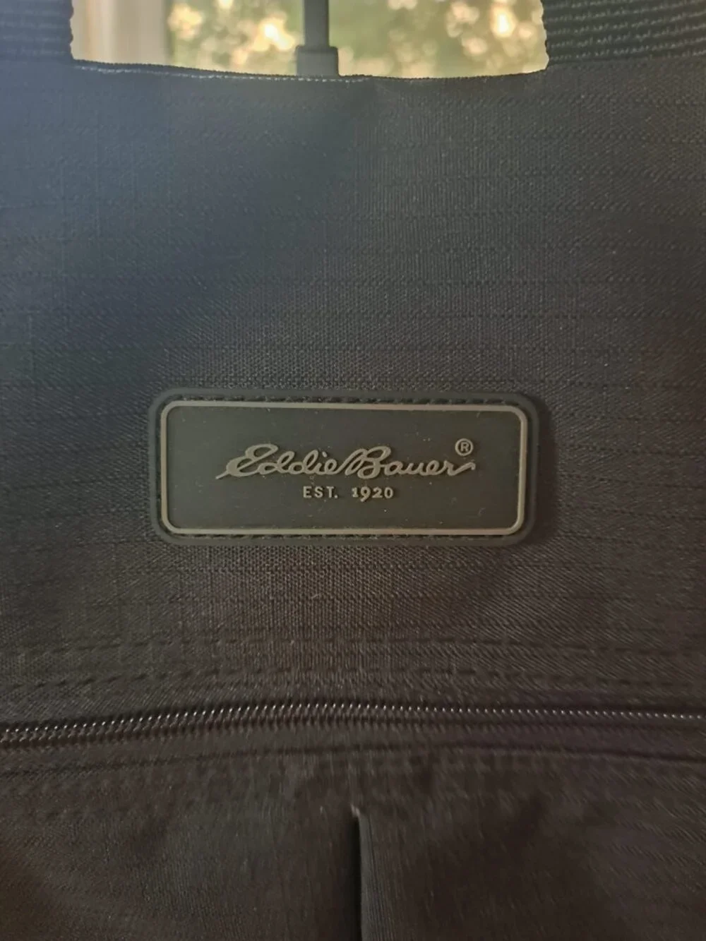 Eddie Bauer Hanging Travel Toiletry Bag Black Nylon Soft Case Mesh Pockets - Picture 2 of 8
